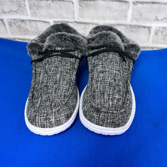 NWT🤩 Hey Dude Style Women's Slip On Loafers Sizes 7, 8, 8.5 - Picture 5 of 8